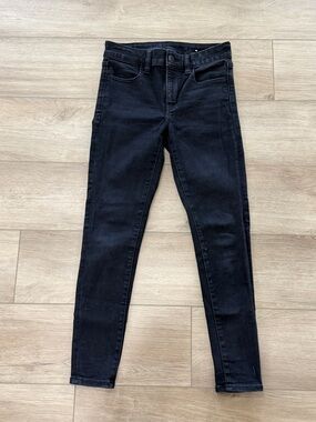 American Eagle Outfitters Black Skinny Jeans size 2 short
